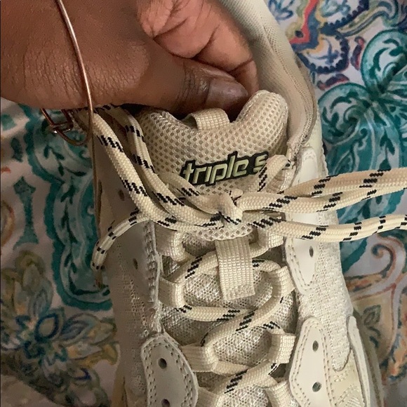 Balenciaga Triple S Sneakers - Picture 4 of 8